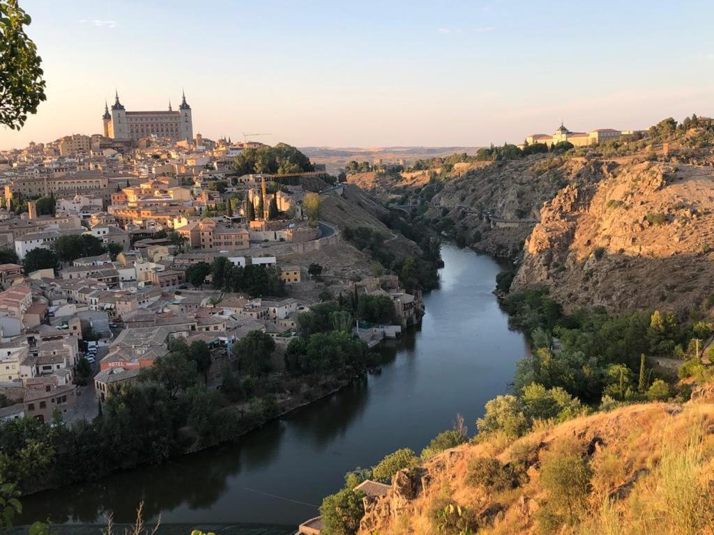 Toledo Ciudad De Las Tres Culturas , Un Lugar Para Disfrutar Todas Las Familias Con Sus Hijos " Desayuno Incluido" Villamiel de Toledo Buitenkant foto