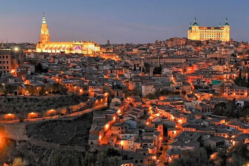 Toledo Ciudad De Las Tres Culturas , Un Lugar Para Disfrutar Todas Las Familias Con Sus Hijos " Desayuno Incluido" Villamiel de Toledo Buitenkant foto